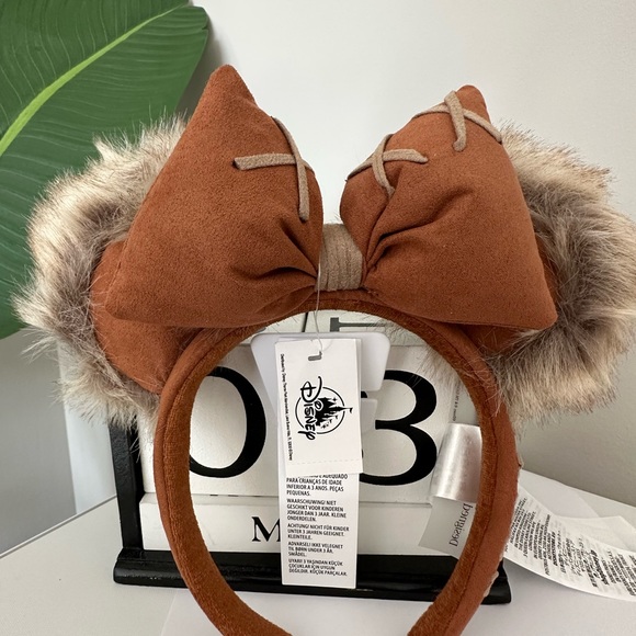 Disney Parks NWT Ashley Eckstein Ewok Minnie Ears Headband. Star Wars. - Picture 5 of 5